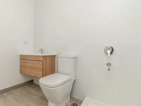 Oficina en Alquiler al Este