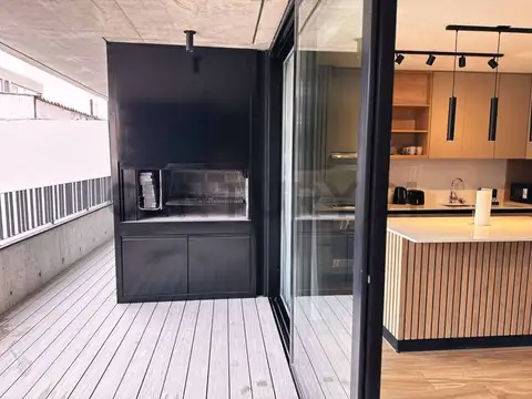 VENTA 4 AMBIENTES DEVOTO CON PARRILLA