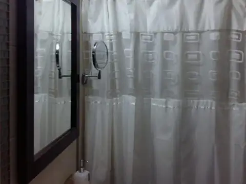 Depto Tipo Casa en Alquiler con 1 cocheras