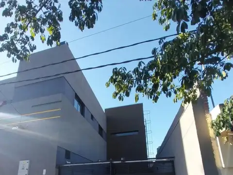 Alquiler de Departamento de 1 Dormitorios en Av. Reyes Católicos al 2300, Salta Capital