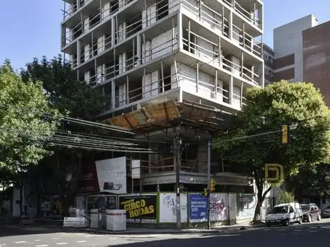 alem al 2300-esquina Viamonte