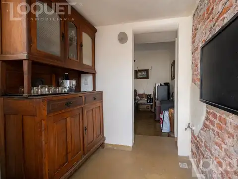 Casa de 3 dormitorios, pileta y cochera en Constituyentes