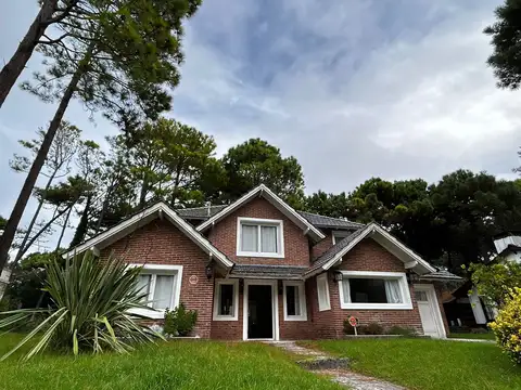 CASA EN ALQUILER TEMPORAL PINAMAR NORTE 