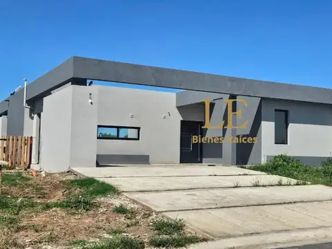 Casa en Venta - San Sebastian - Area 13