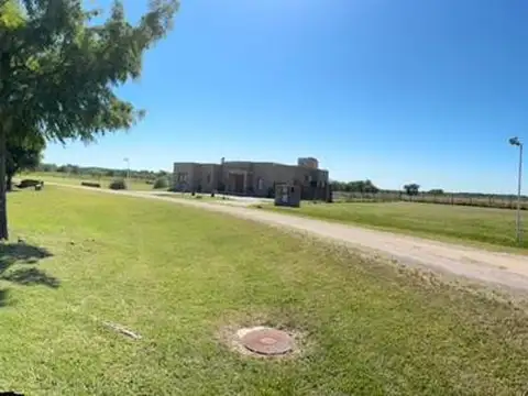 Terreno en Venta en Las Calandrias, $ 32.000