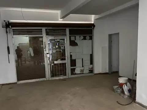 LOCAL SIN EXPENSAS EN RESIDENCIAL CABALLITO