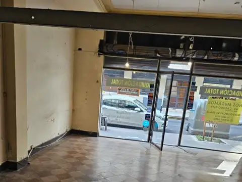 Local en Alquiler Via Pública