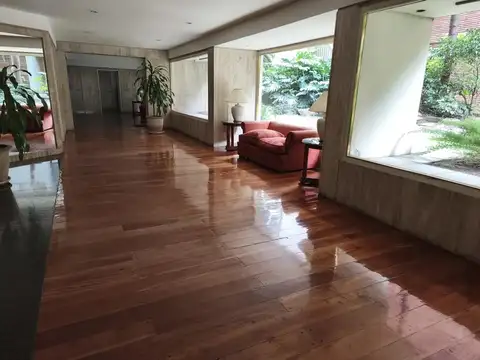 Departamento en Alquiler con 1 cocheras