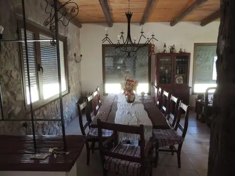 Quinta en Venta con 2 cocheras