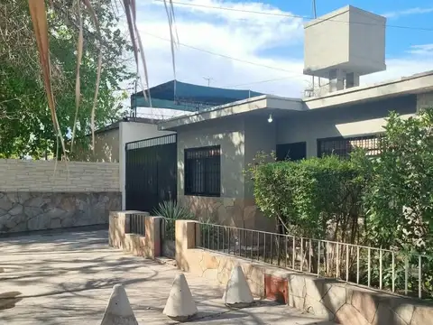 Casa en Venta en Coronel Dorrego, USD 140.000