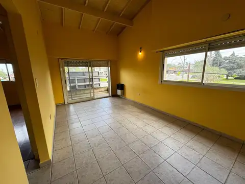 Depto Tipo Casa en Venta en Juramento, USD 75.000