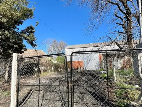 Galpon en Venta 10  mts Frente