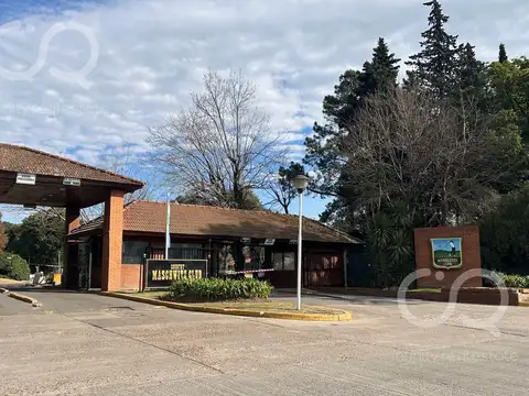 Terrwno en venta en Country club maschwitz, Escobar