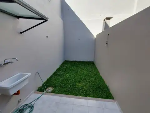 Depto Tipo Casa en Venta de 2 ambientes