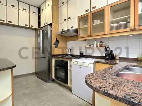 PH con terraza EN VENTA en SAAVEDRA