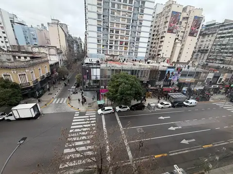 Avenida Corrientes 2700