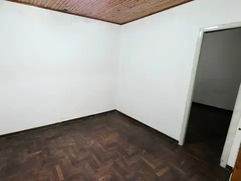 Depto Tipo Casa en Venta 50 años