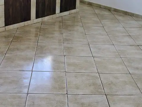 Departamento en Alquiler en Villa Luzuriaga, $ 700.000