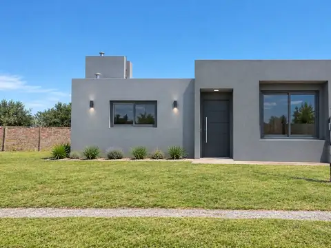 Casa en venta a estrenar en Los Corralitos, Guaymallen