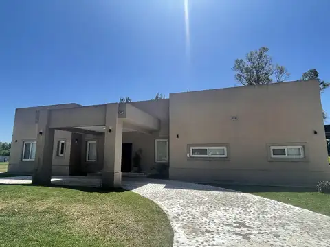 Casa  en Venta ubicado en Casuarinas del Pilar, Zelaya, Pilar