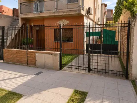 VENTA PH TIPO CASA 4 AMBIENTES- VILLA DOMINICO