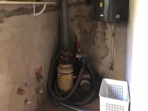 Casa 6 ambientes con 3 baños