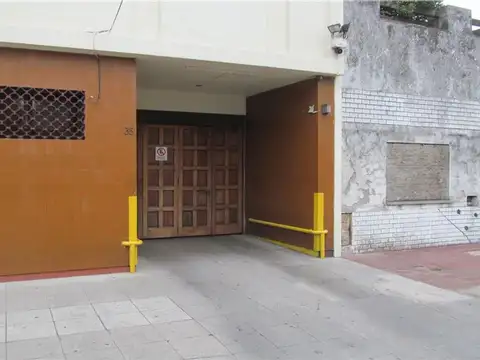 COCHERA CUBIERTA EN VENTA CRUCECITA AVELLANEDA
