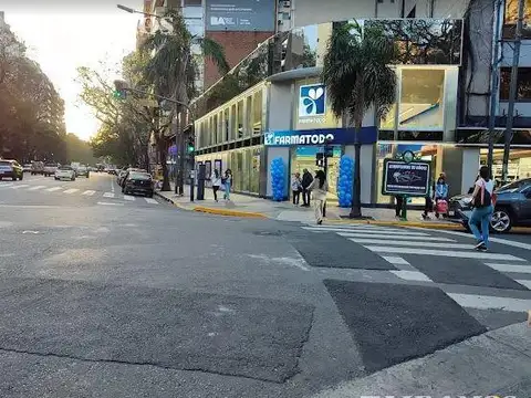 Local en Venta 50 años