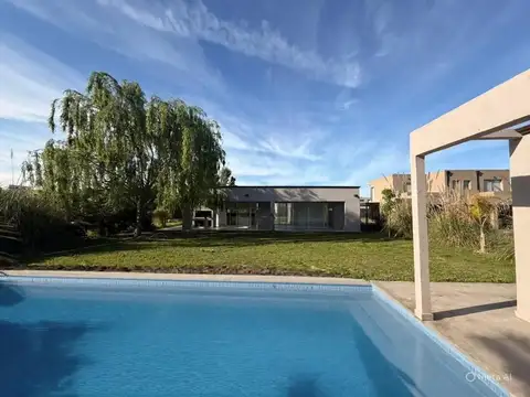 Casa en Venta en San Sebastian, USD 224.000