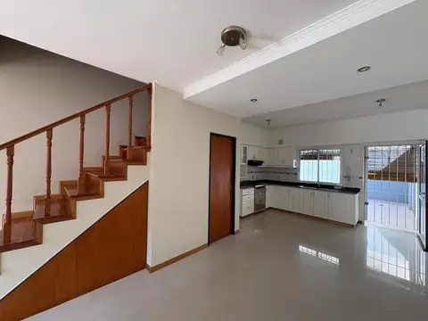 Casa en Alquiler al Norte