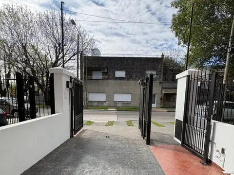 Casa en Alquiler en Caseros, $ 1.500.000