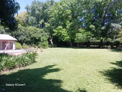 Casa en Venta con 2 cocheras