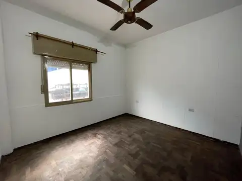 Vuelta de Obligado 1500, Piso PB