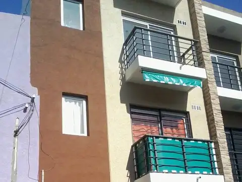 Hermoso Monoambiente con cocina separada en PB