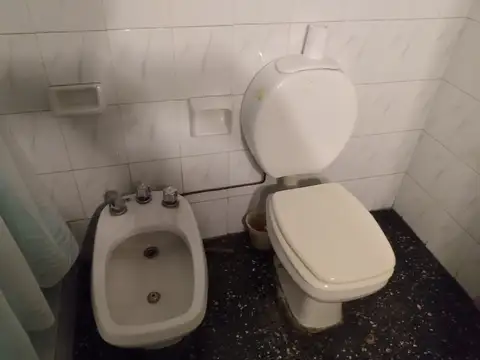 CASA PARA DOS FAMILIAS