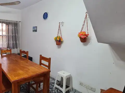 Depto Tipo Casa en Venta de 3 dormitorios