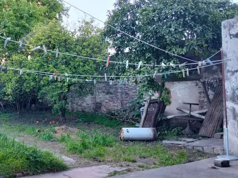 Casa 5 ambientes con 1 baño