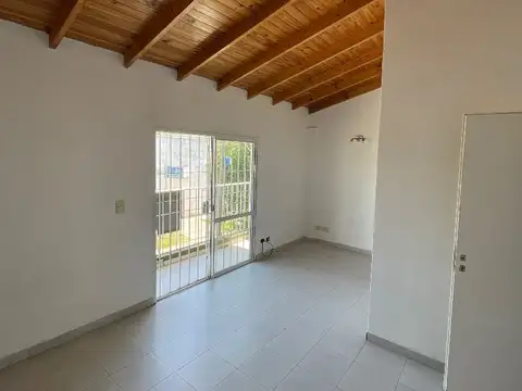 Departamento en Alquiler en Quilmes Oeste, $ 450.000