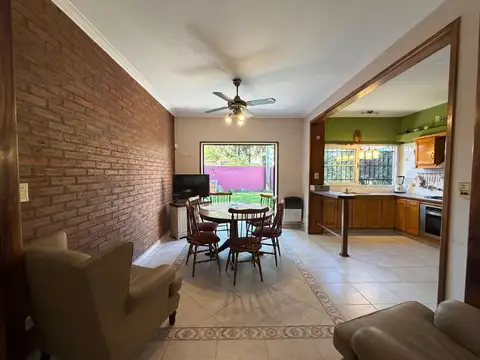 Casa en Venta con 1 cochera