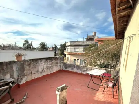 Venta de Casa 6 AMBIENTES en 2 PLANTAS HAEDO