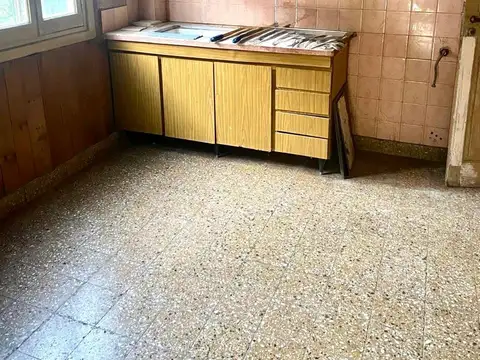 Casa en Venta en Berazategui, USD 80.000