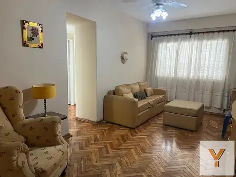 Departamento en venta - 2 Dormitorios 1 Baño - Flores