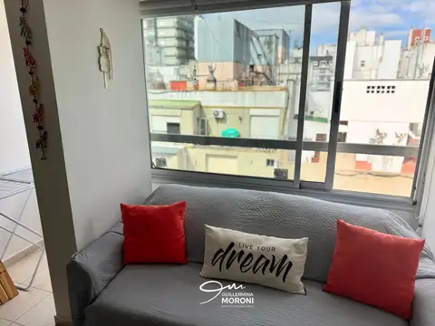 Departamento 1 ambiente c/ ventana, a la calle, amoblado y equipado, Bolívar 2200