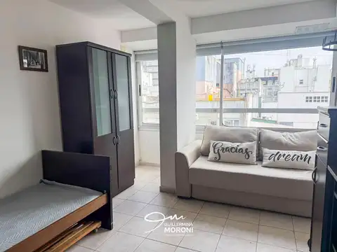Departamento 1 ambiente c/ ventana, a la calle, amoblado y equipado, Bolívar 2200