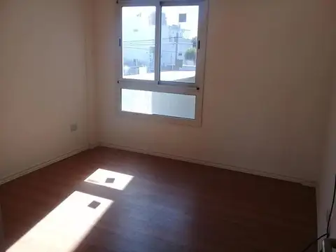 Departamento en Venta en Zarate, USD 75.000