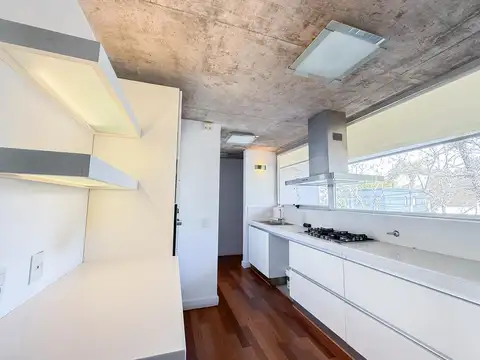 Departamento 4 ambientes con 3 baños