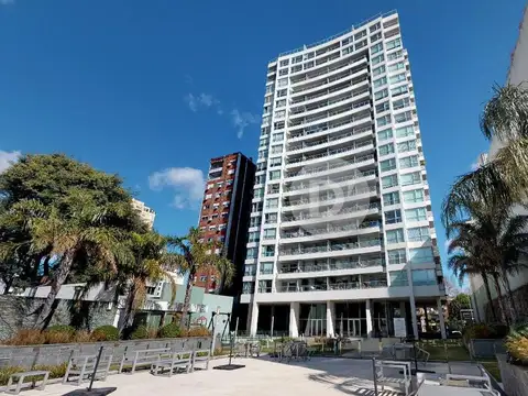 Edificio Wave de categoría, dos ambientes, cochera, vista al Río, Full amenities.