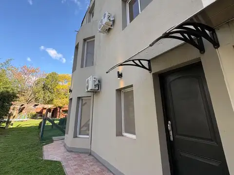 Casa en Alquiler de 3 dormitorios