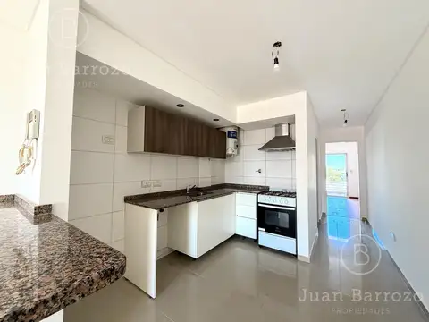 Venta Departamento de 2 ambientes con cochera Remedios de Escalada