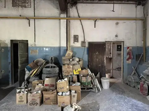 Galpon en Alquiler 10  mts Fondo
